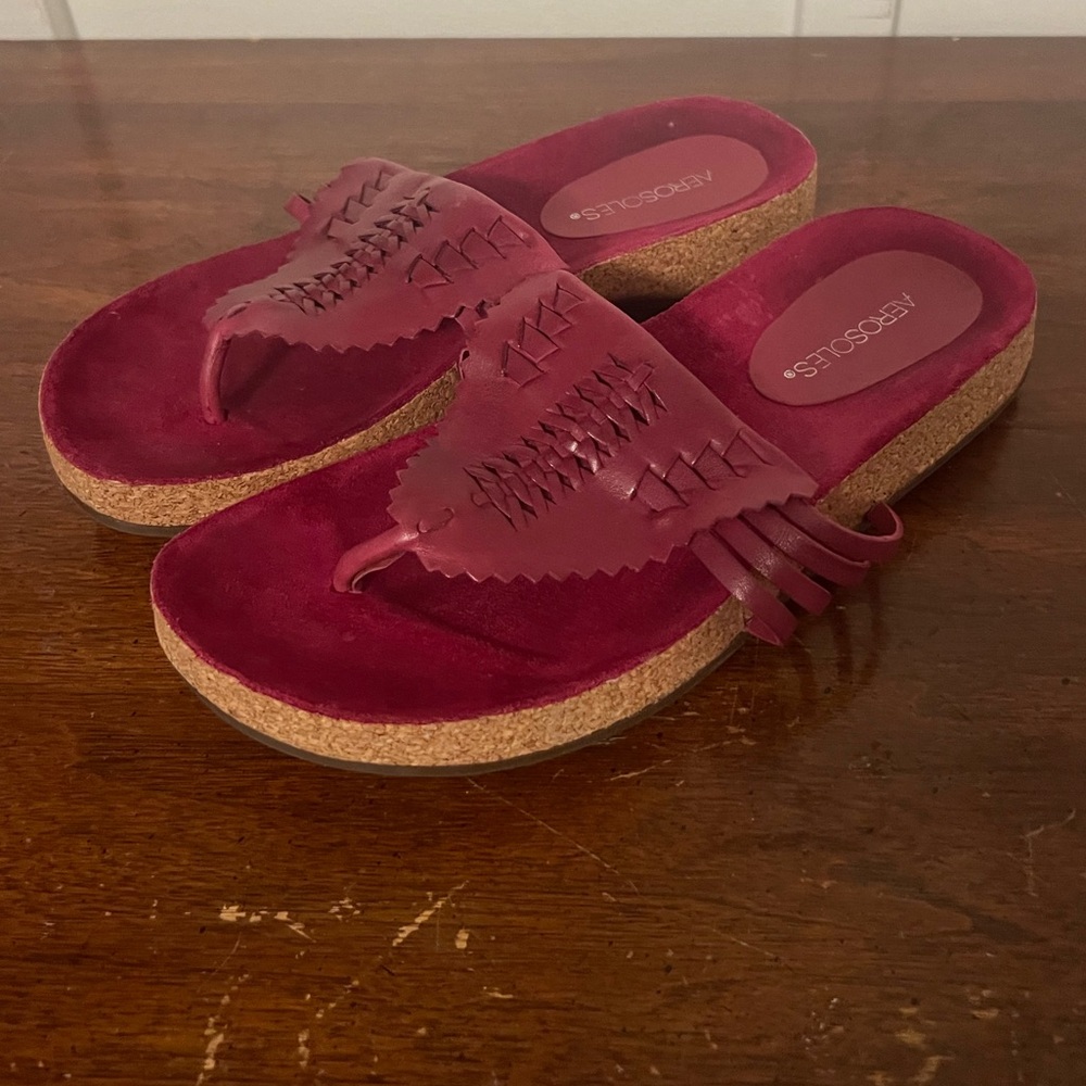 AEROSOLES Burgundy Woven Cork-Platform Thong Sandals size 8